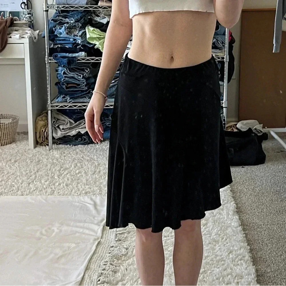 Y2K Low Rise Asymmetrical Skirt - Picture 6 of 8